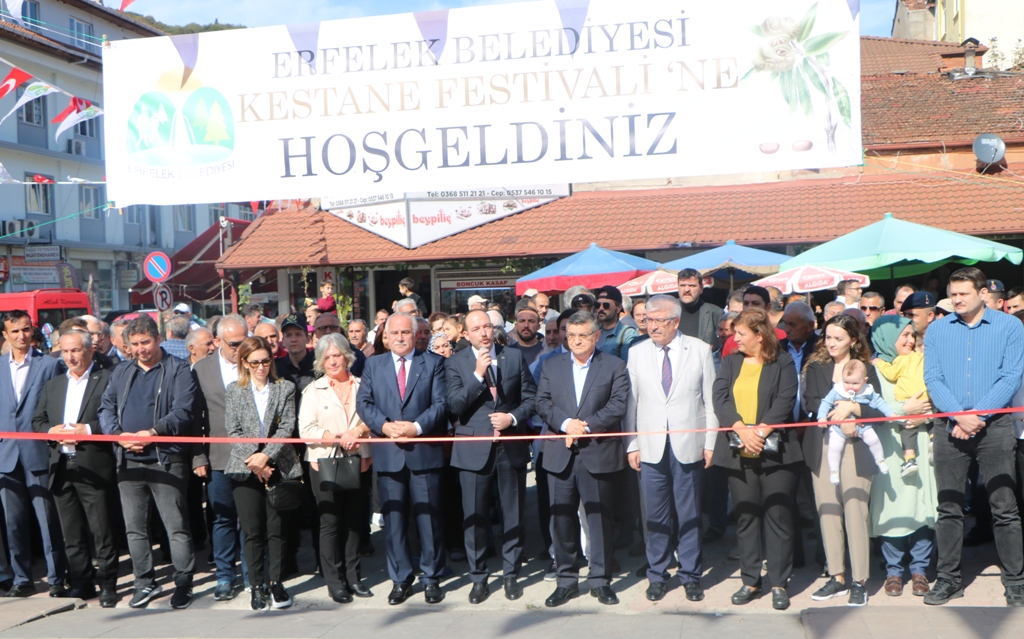 VALİMİZ SAYIN DR. MUSTAFA ÖZARSLAN’IN KATILIMI İLE “2. ERFELEK KESTANE FESTİVALİ” DÜZENLENDİ.