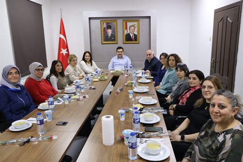 "8 MART DÜNYA KADINLAR GÜNÜ" KUTLU OLSUN. 💐